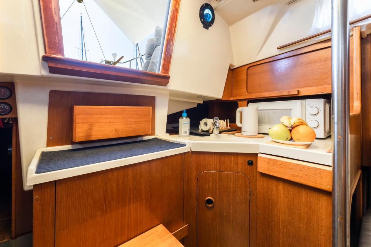 Seaside Chill-Out Stay On A Sail Yacht Пуерто-Калеро Екстер'єр фото